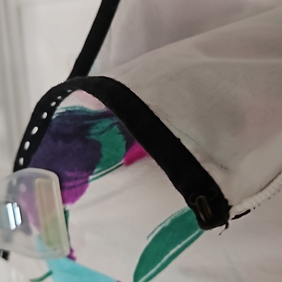 Nygard collection silk skirt - Picture 9 of 10